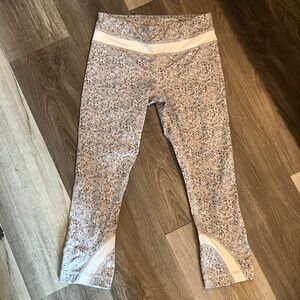 Lululemon run inspire crops